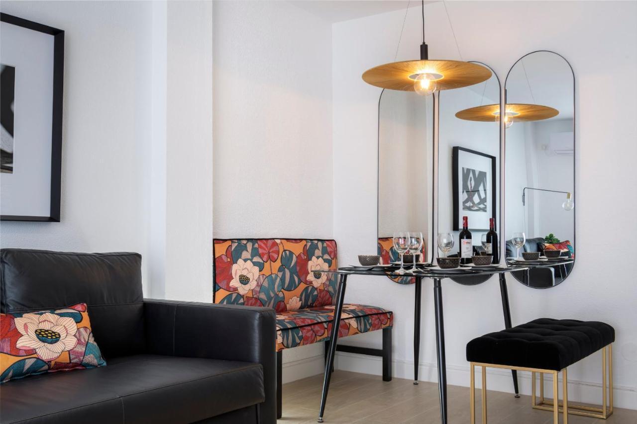 Alohamundi Evasion Apartment เซบีญา ภายนอก รูปภาพ